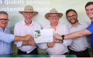 BRDE repassa recursos de incentivos fiscais para projetos sociais no Show Rural