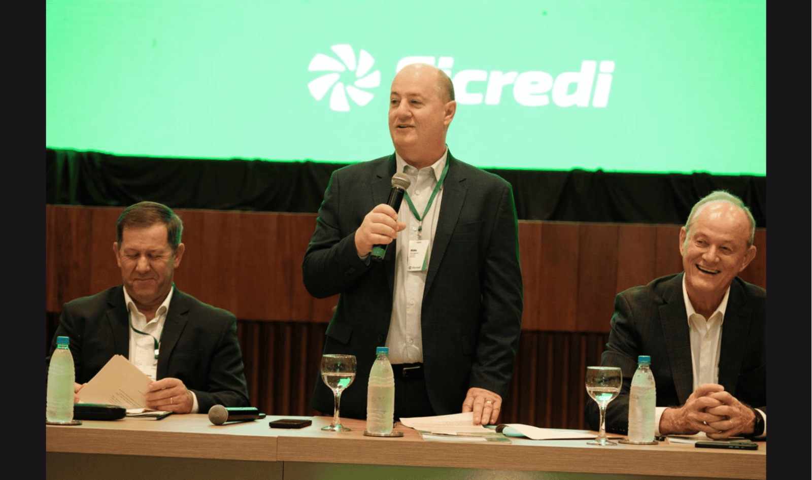 Sicredi Vanguarda apresentou resultados de 2024 e discutiu próximos passos em assembleia no último sábado
