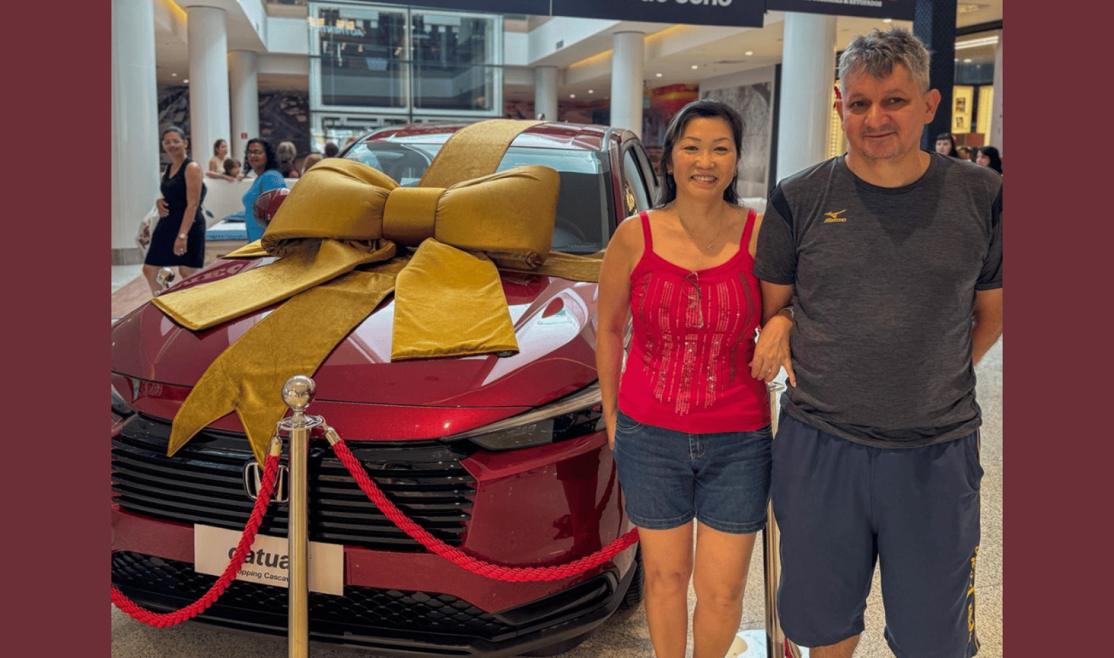 Cascavelense é contemplada em sorteio de carro zero do Catuaí Shopping