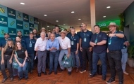 Sicoob encerra primeiro dia do Show Rural Coopavel 2026 com R$ 2,46 bilhões em negócios