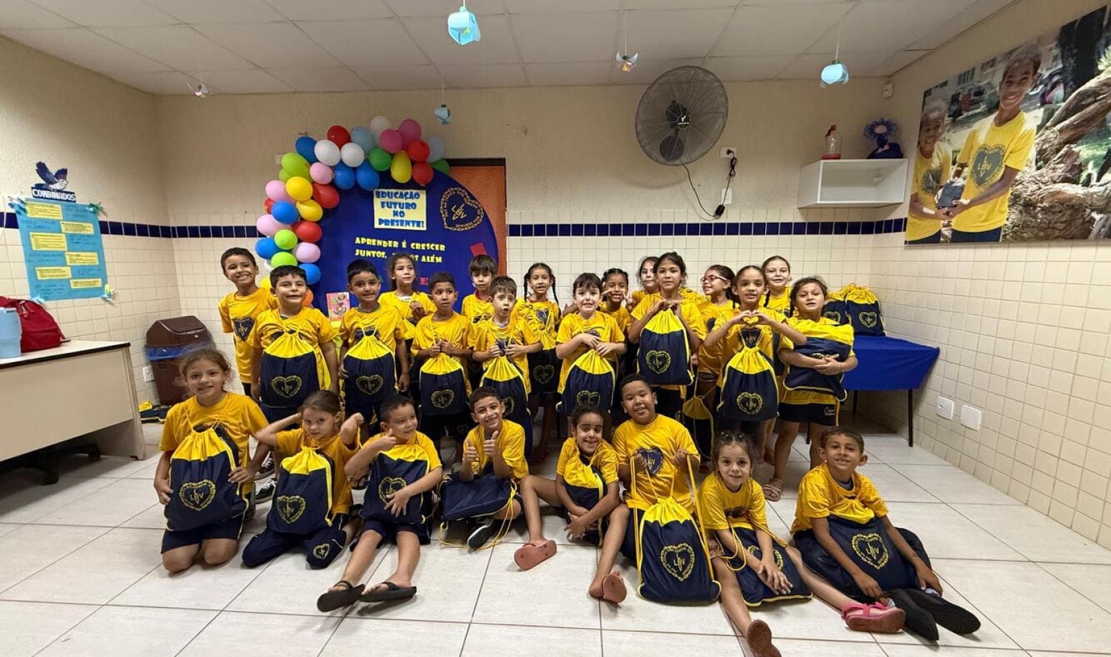 LBV realiza entrega de kits pedagógicos e reforça compromisso com a Educação em Cascavel