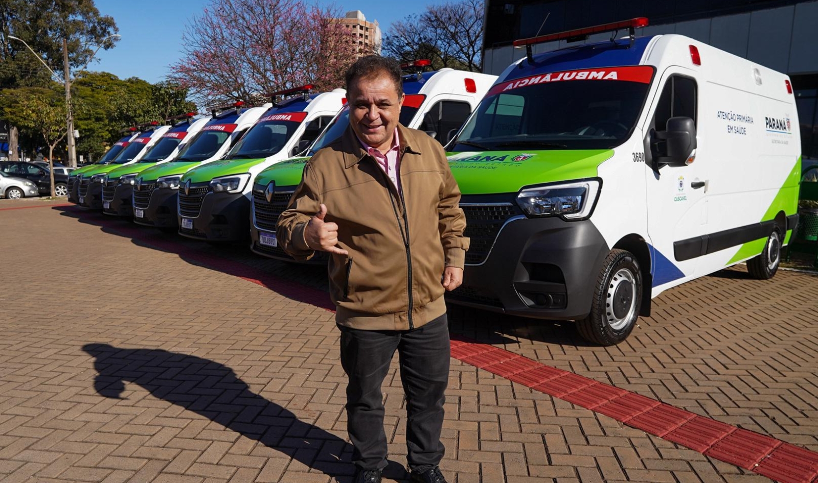 Cascavel recebe sete novas ambulâncias e fortalece a saúde pública
