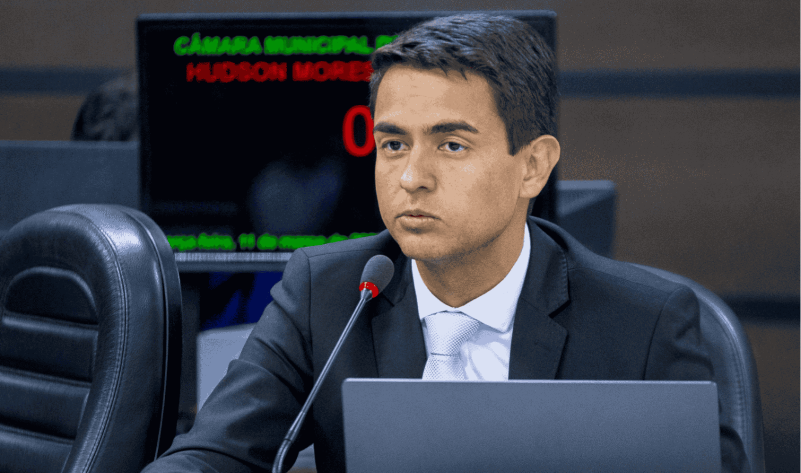 Elementar, meu caro Hudson!