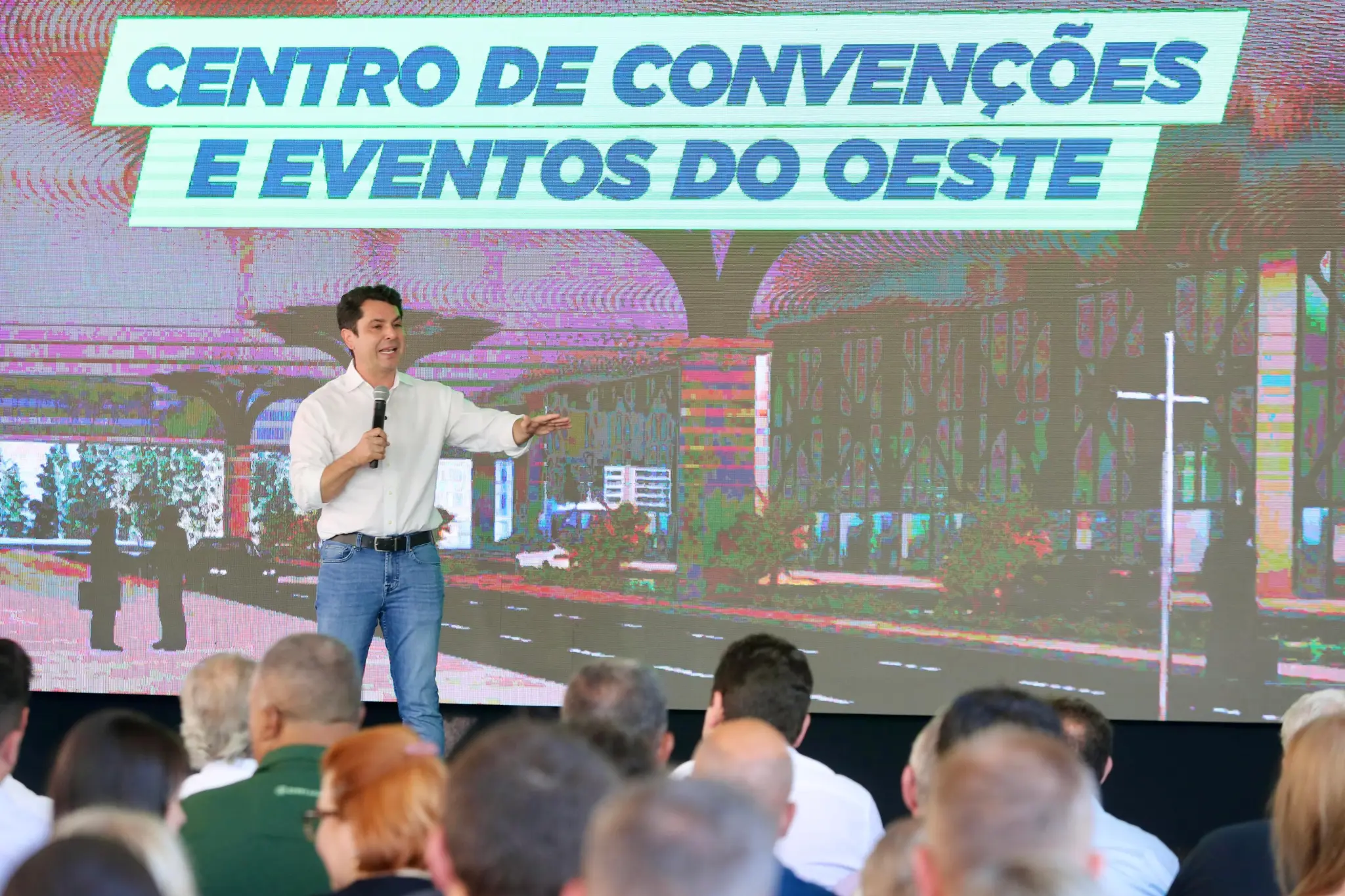 Atuação do deputado Alexandre Curi no Oeste une investimentos nos municípios e leis para fortalecer o agro